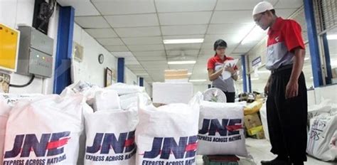 Faktor yang Mempengaruhi Gaji Kurir JNE